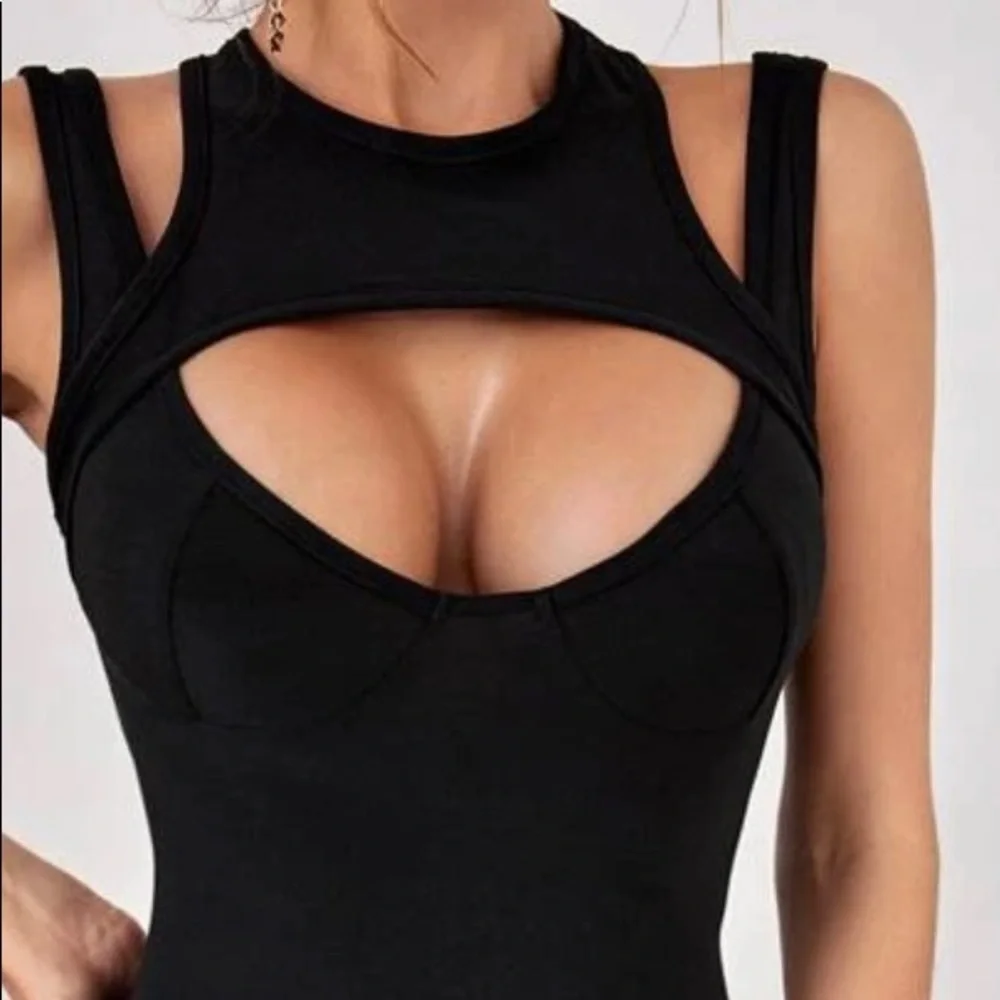 Dress - Picture 5 of 6